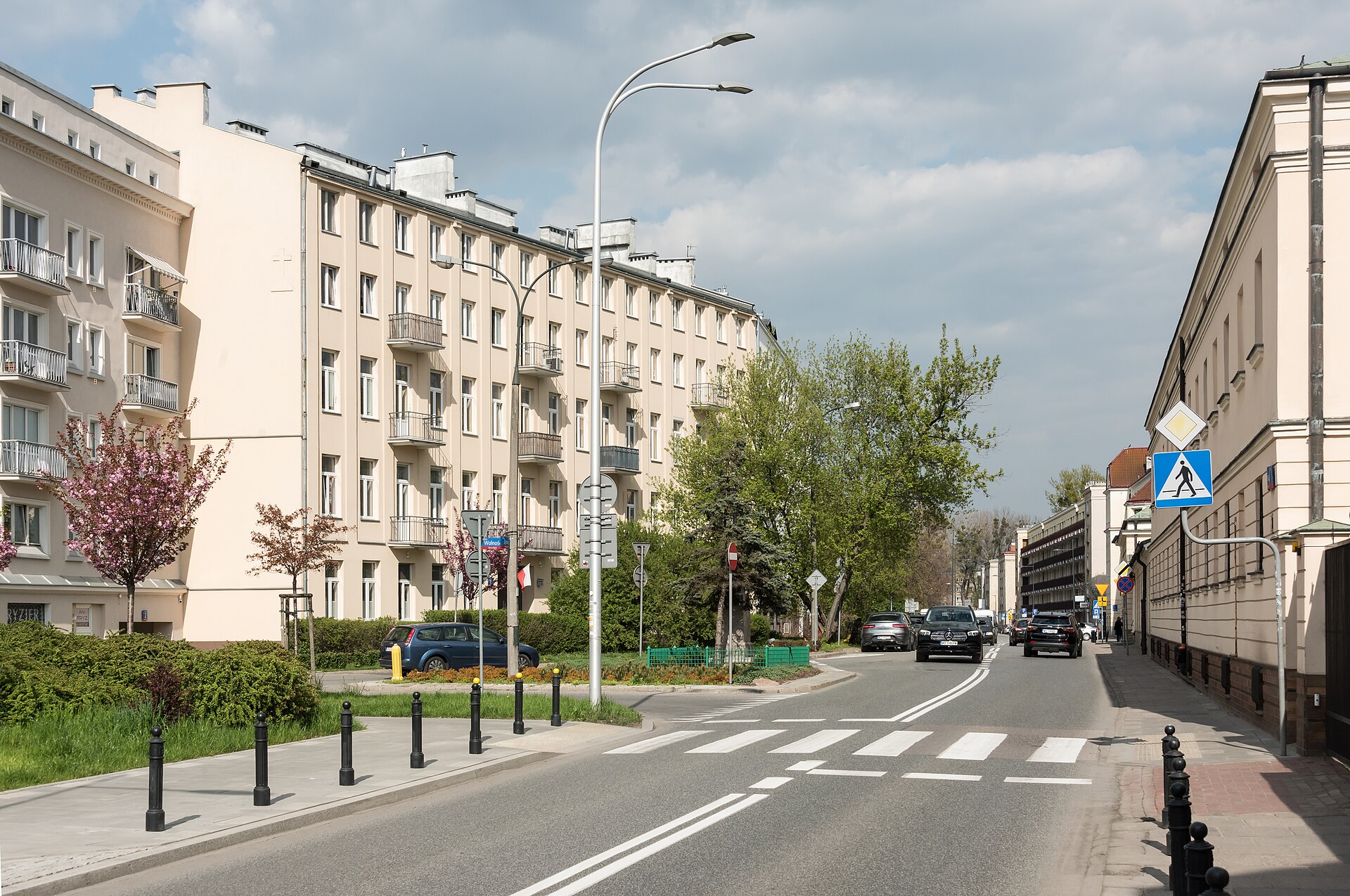 Kamienice przy ulicy Żytniej w Warszawie